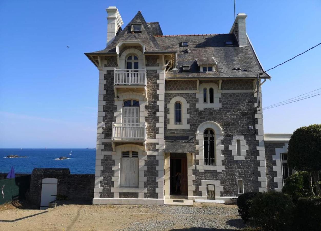 Vue Pleine Mer A La Perle Marine - La Terrasse Динар Экстерьер фото